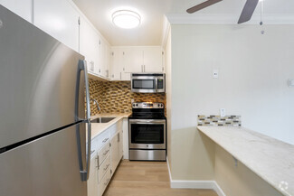 1970 Latham St, Mountain View, CA 94040