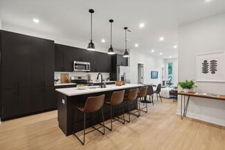 6910 Ridge Ave, Philadelphia, PA 19128