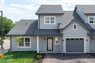 1076 W 20th Ave Unit Aviation Luxury Townhomes, Oshkosh, WI 54902