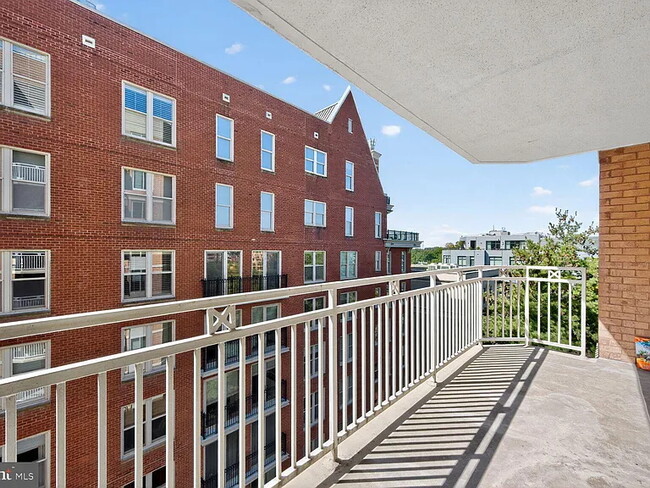 The Chase at Bethesda, Bethesda, MD 20814 - photo 5