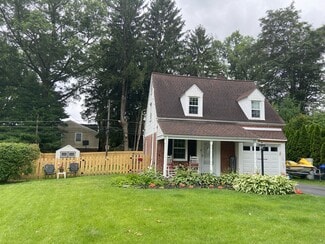 20 Holbrook Rd, Havertown, PA 19083