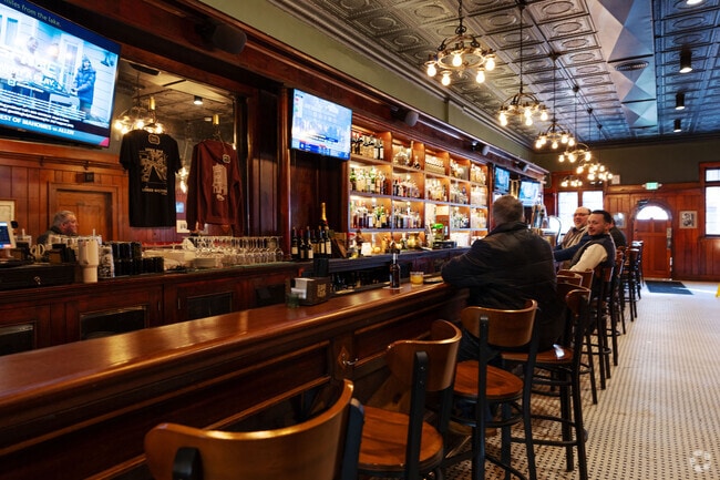 Smith's Public House is a historic pub in Cohoes loved by locals.