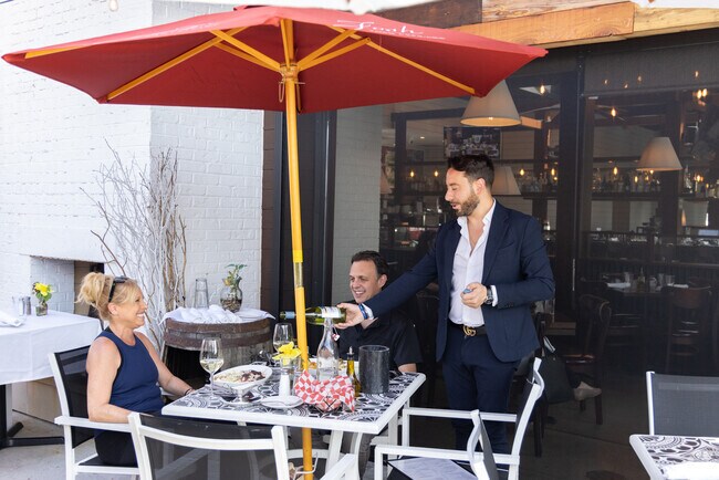 Rosebud is a popular restaurant in Deerfield appreciated by locals and other nearby communities.