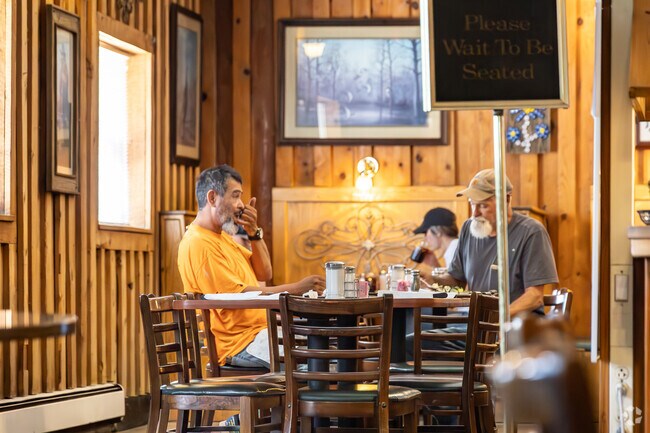 Boss Hogg’s Saloon & Restaurant in La Junta is a beloved local hotspot where diners savor perfectly grilled steaks and hearty surf‑and‑turf in a rustic, welcoming setting that feels straight out of the old West.