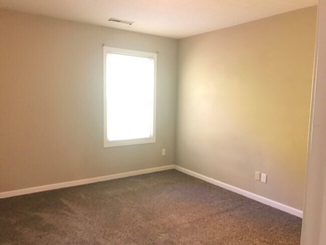 108 Creekside Dr unit C, Franklin, KY 42134 - photo 5