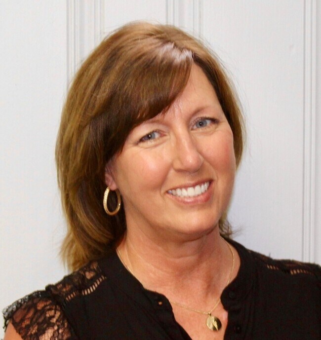 Angela Andrews