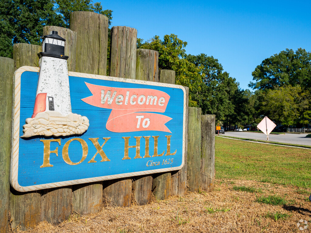 About The Fox Hill | Schools, Demographics, Things to Do - Homes.com