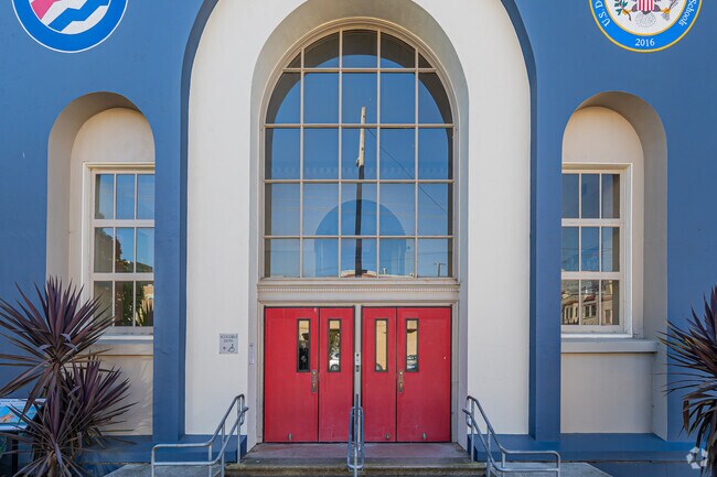 Lafayette Elementary School's front entrance.