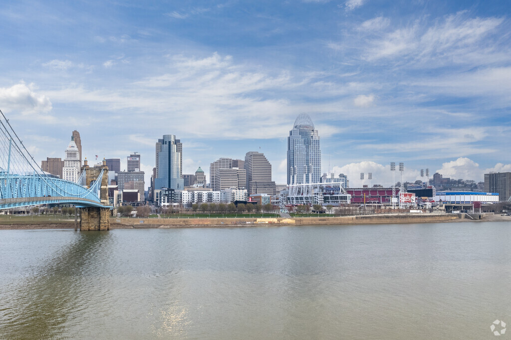 Licking Riverside residents are in driving distance to downtown Cincinnati.