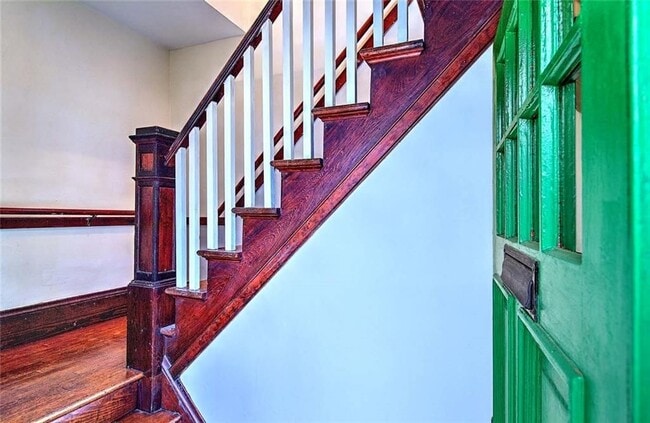 127 Evergreen St, Providence, RI 02906 - photo 3