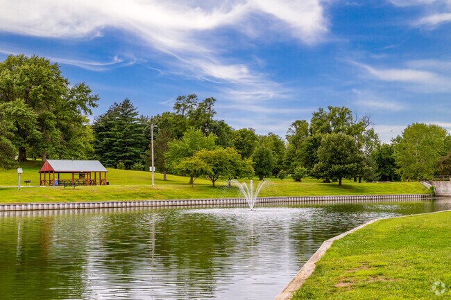Nebraska City’s Steinhart Park features a lazy river beside shaded picnic shelters.