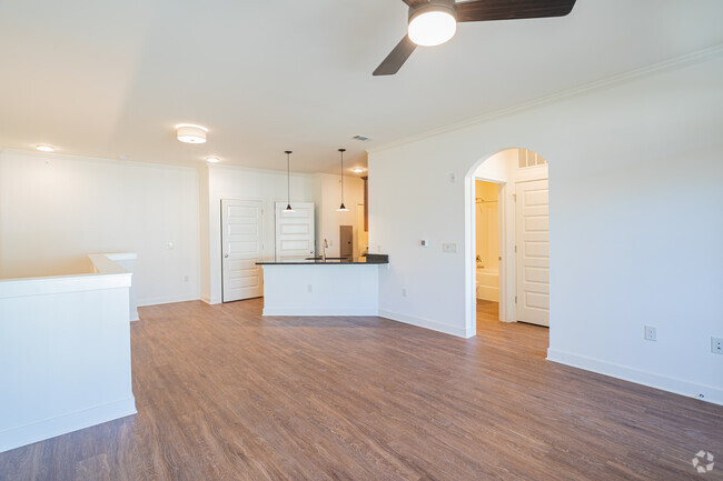 Birch- 1BR, 1BA