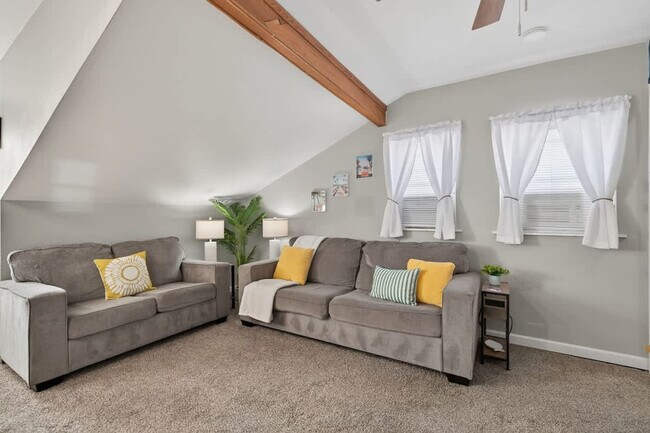 1427 W Ocean View Ave unit ID1354829P, Norfolk, VA 23503 - photo 3