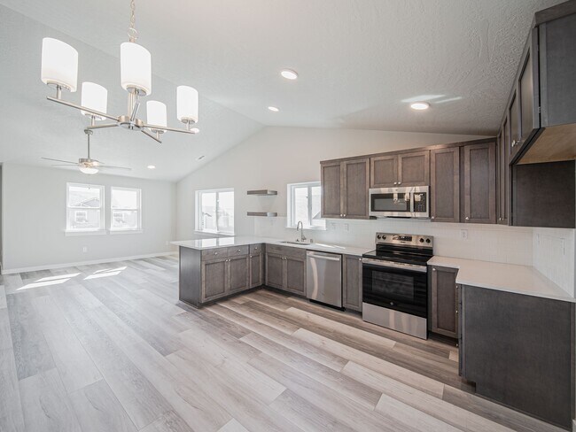 7170 W 25th Ave, Kennewick, WA 99338 - photo 6