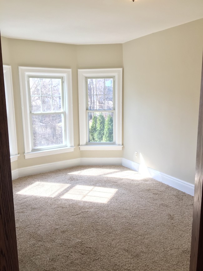 100 Claremont Ave Unit 1st Floor, Buffalo, NY 14222