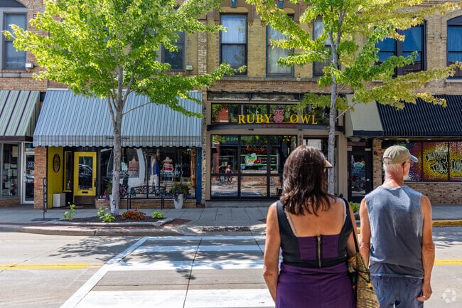 Main Street in Menominee South has many different restaurants and retails.