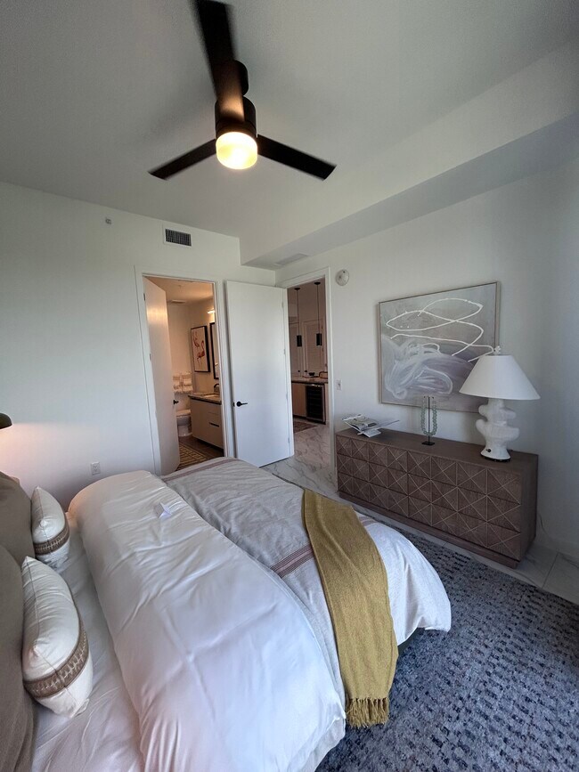 2362 NE 172nd St unit B22, North Miami Beach, FL 33160 - photo 6