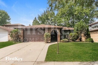 18428 Lange St, Lansing, IL 60438