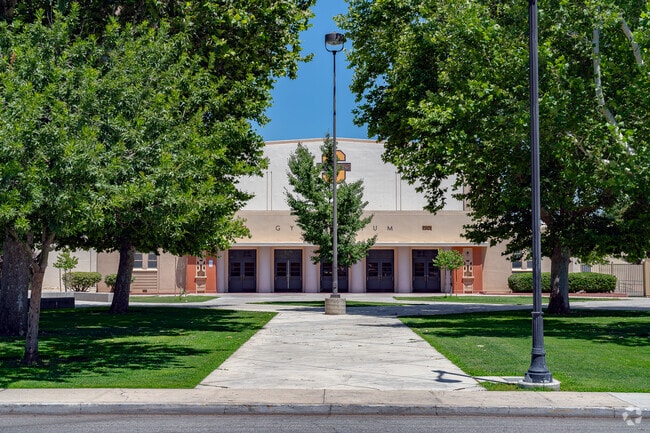 The entrance to Shafter gym is located on the West end of the campus.