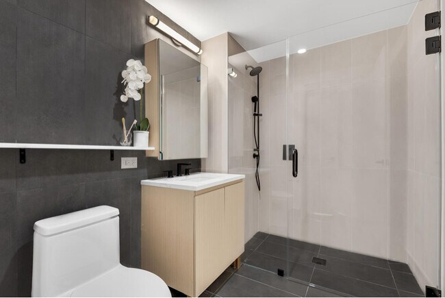 98-81 Queens Blvd, Flushing, NY 11374 - photo 5