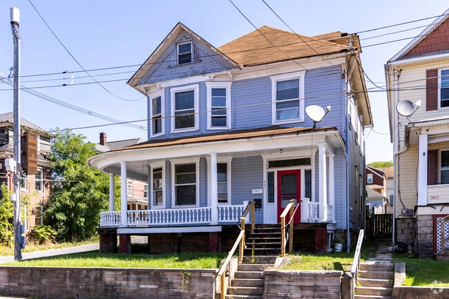 Craftsman style homes built before 1939 are located in Hornerstown.