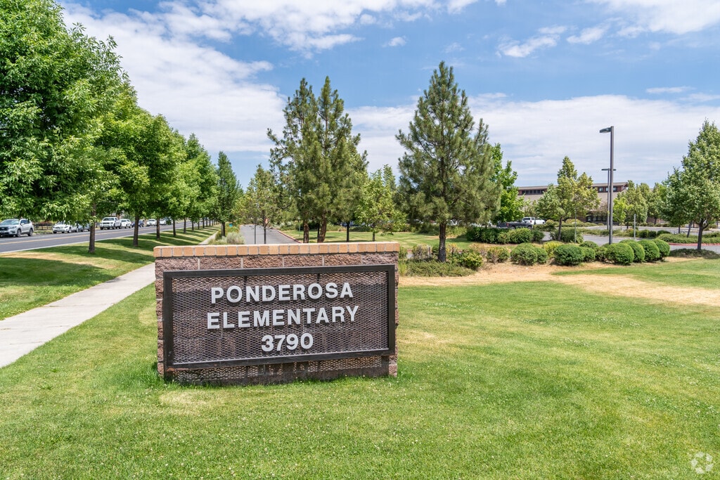 Ponderosa Elementary School is a public school in the Mountain View neighborhood of Bend.