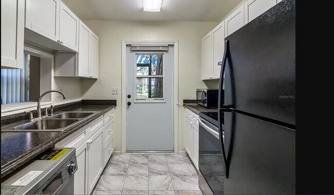 5419 Hansel Ave unit Camelot by the Lake, Orlando, FL 32809 - photo 2