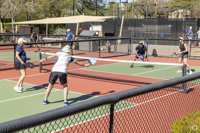 As a 55+ community, Trilogy in Vistancia caters to active adults.