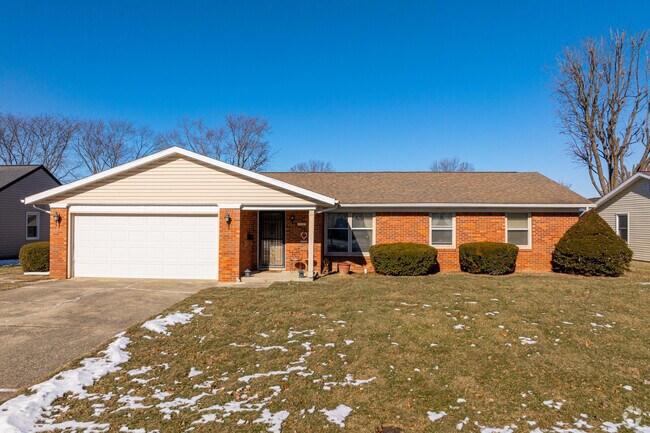 There are many affordable ranch-style homes in the Shady Hills neighborhood.