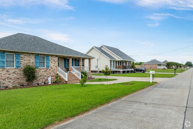 Many homes in Lockport Heights are smaller and only one level.