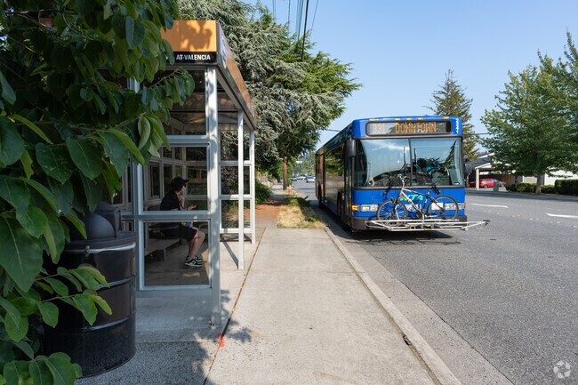 Find plenty of public transportation in Alabama Hill.