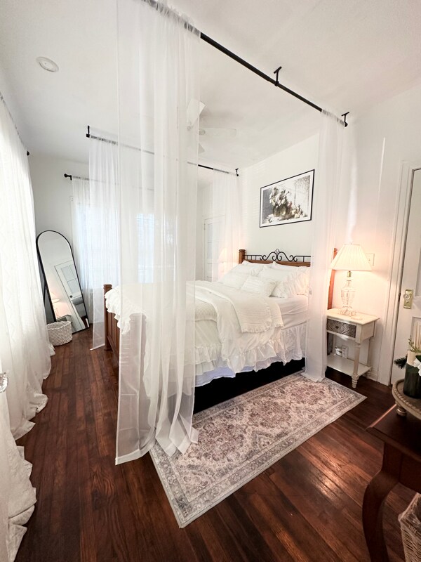 417 S Prairieville St, Athens, TX 75751