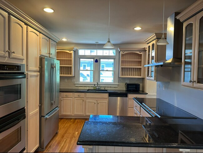 47 Alicia Rd unit 1, Dorchester Center, MA 02124 - photo 2