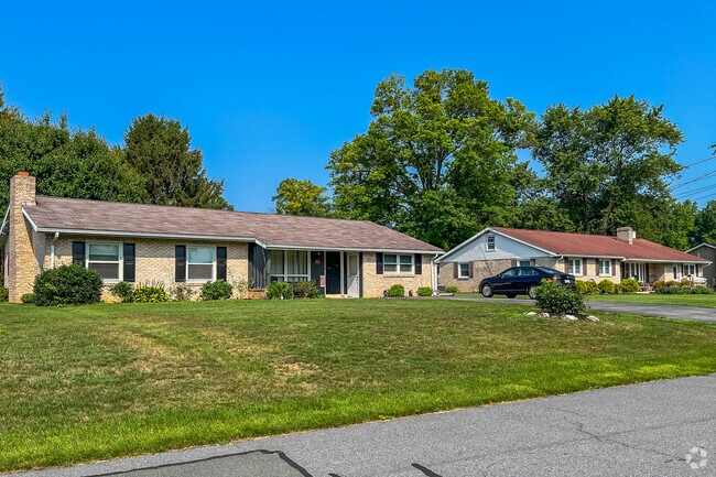 Mount Joy has many ranch style homes.