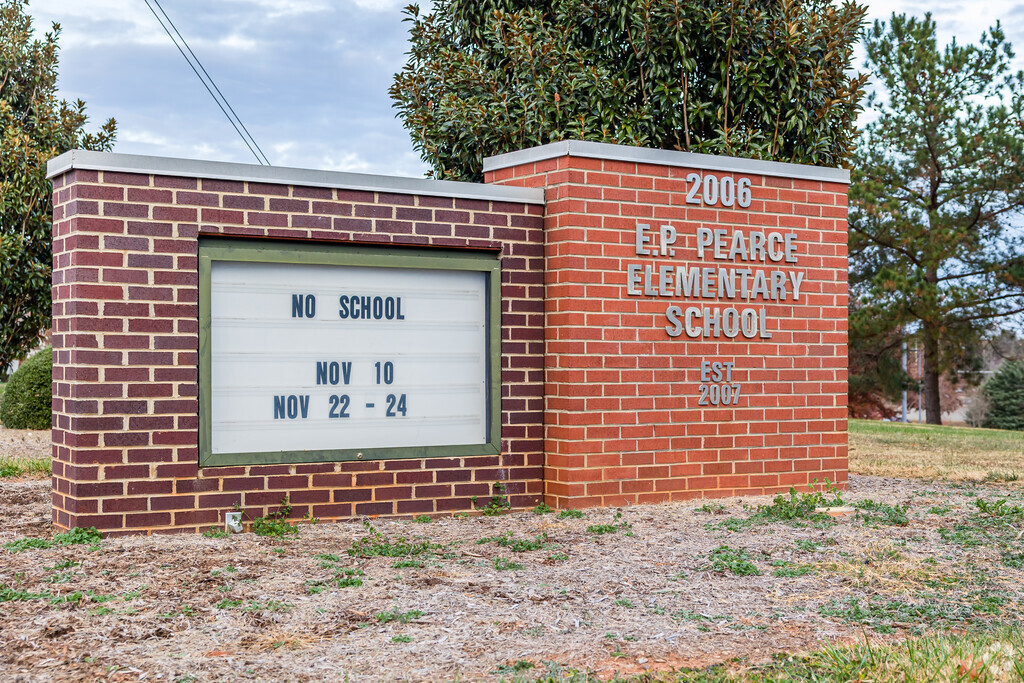 E.P. Pearce Elementary School, Greensboro NC Rankings & Reviews - Homes.com