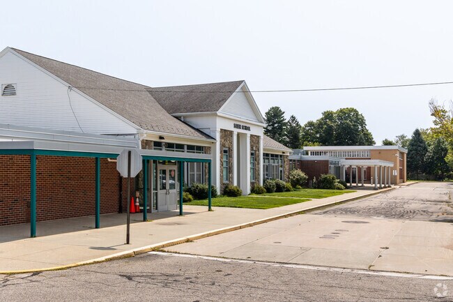 Learn Haynes Elementary School in serves students in grades 2-6.