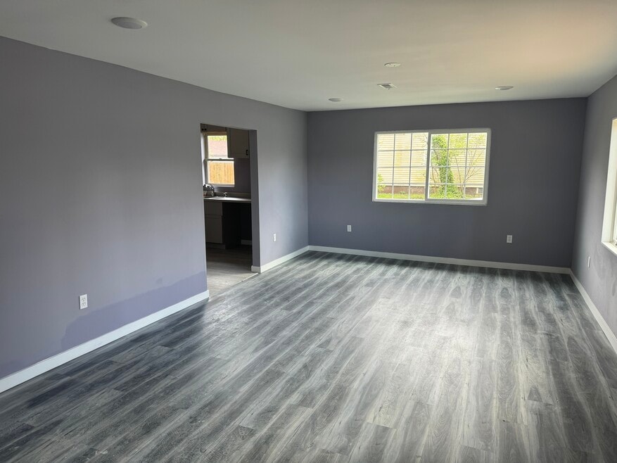 1272 Oh-131 unit Milford Home, Milford, OH 45150 - photo 1