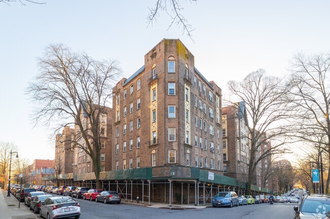 The Amalgamated Housing Cooperative is in Kingsbridge, The Bronx.