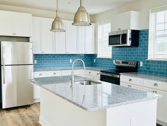 Harbor Heights, Mystic, CT 06355 - photo 5