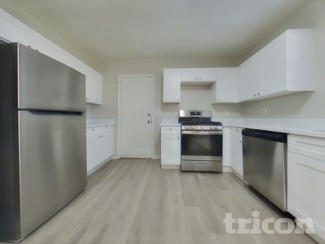 5132 Meadows Lake Dr, Powder Springs, GA 30127 - photo 6