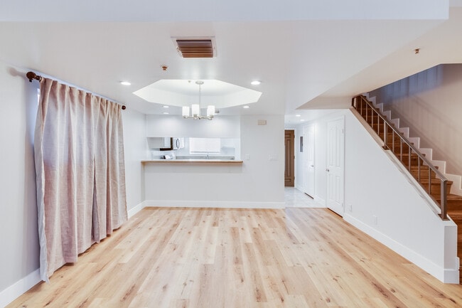 321 W Dryden St unit 3, Glendale, CA 91202 - photo 7