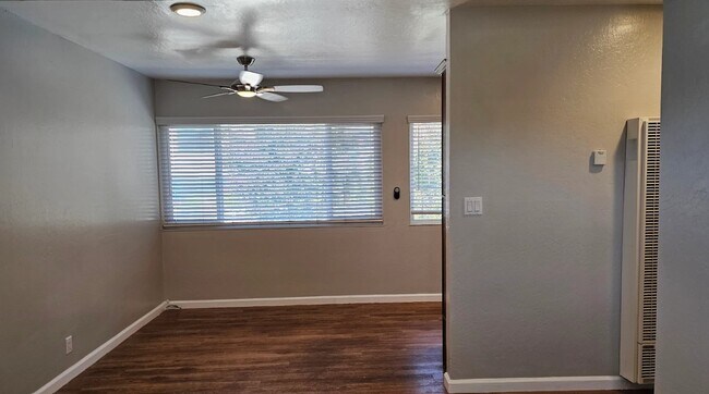 2318 San Juan Ave unit 2, Walnut Creek, CA 94597 - photo 5