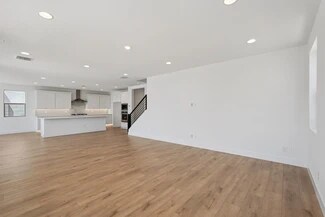 7951 W Griswold Rd, Peoria, AZ 85345