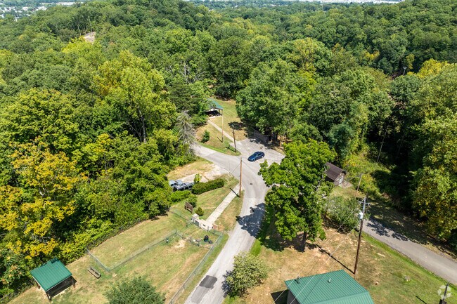 Jefferson locals enjoy shaded picnic spots and woodland trails at St.Albans City Park.