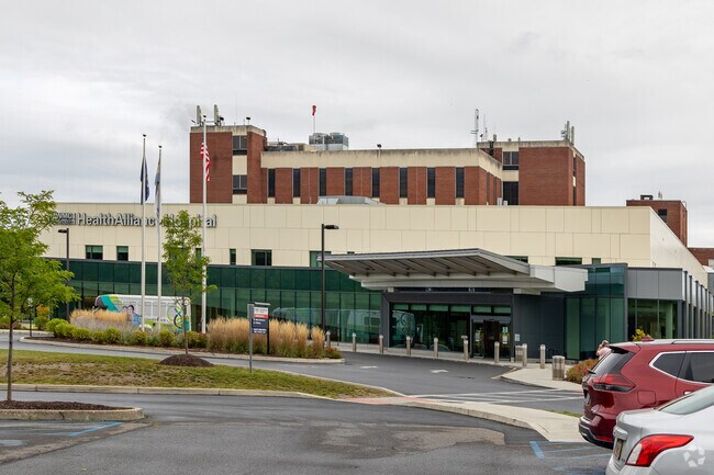 HealthAlliance Hospital is a general medical and surgical facility.