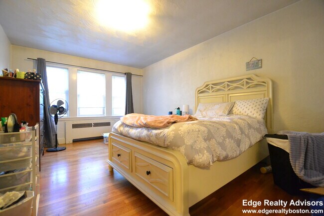 21 Wiltshire Rd unit 1, Brighton, MA 02135 - photo 7