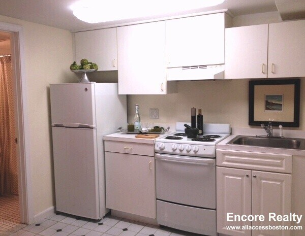1223 Beacon St unit 120, Brookline, MA 02446 - photo 3