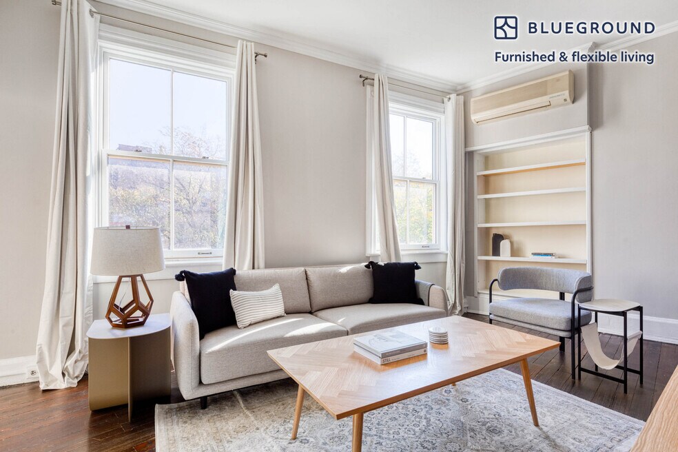 302 W 11th St unit FL2-ID990, New York, NY 10014 - photo 1