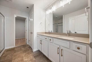4090 Stallion St, High Point, NC 27262