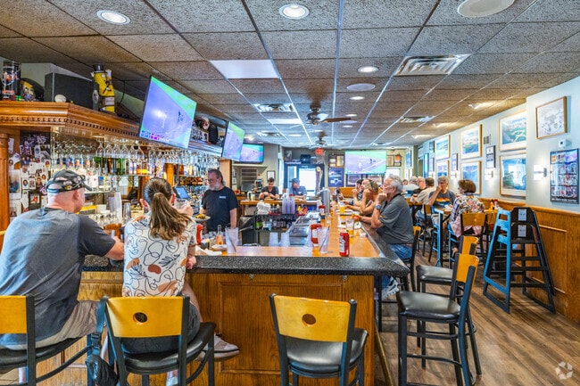 Central Delhi residents head to Price Hill Chili for authentic Cincinnati style chili